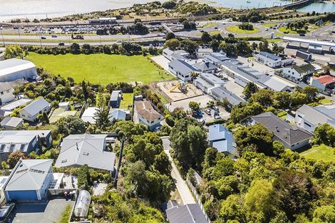 Photo of property in 18 Paremata Crescent, Paremata, Porirua, 5024