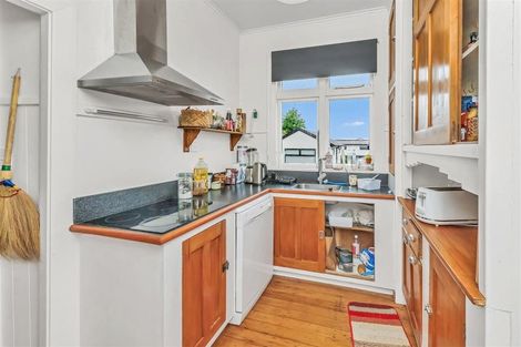 Photo of property in 48 Heywood Terrace, Richmond, Christchurch, 8013