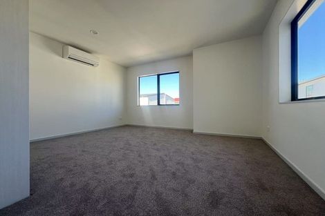 Photo of property in 14 Matukutureia Lane, Manurewa, Auckland, 2102