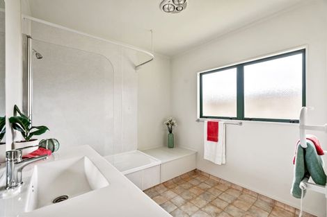 Photo of property in 2 Mclean Street, Kensington, Whangarei, 0112