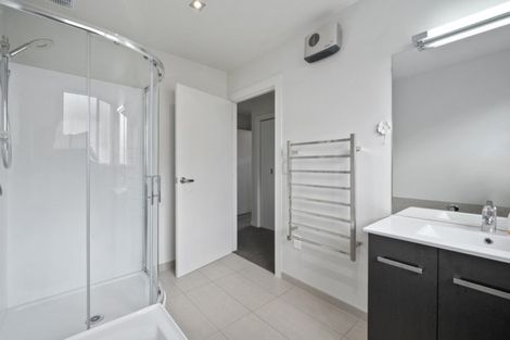 Photo of property in 16 Islington Place, Wanaka, 9305