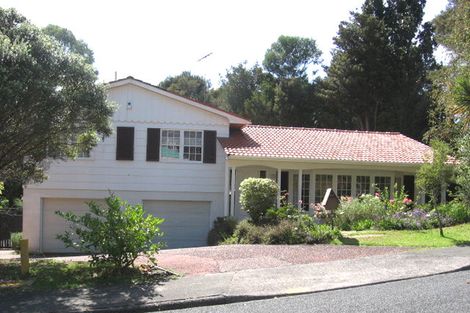 Photo of property in 14 Berne Place, Birkenhead, Auckland, 0626