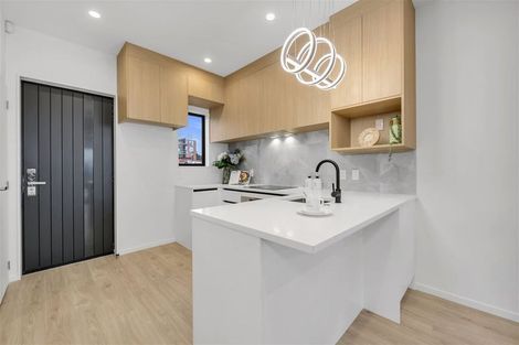 Photo of property in 43 Kiato Lane, Flat Bush, Auckland, 2019