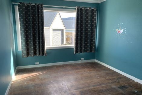 Photo of property in 6 Colonel Place, Featherston, 5710