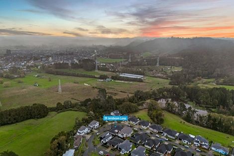 Photo of property in 39 Jeroboam Loop, Kumeu, 0810