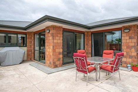Photo of property in 22 De Castro Drive, Blenheim, 7201