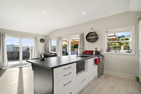 Photo of property in 18 Tiverton Street, Palmerston, 9430