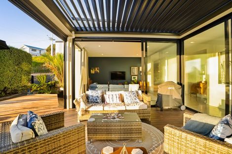 Photo of property in 30 Bayly Road, Moturoa, New Plymouth, 4310