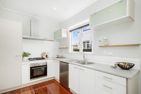 Photo of property in 10a Marina Grove, Hutt Central, Lower Hutt, 5010