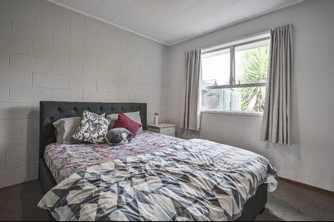 Photo of property in 8a/2 Christie Crescent, Havelock North, 4130