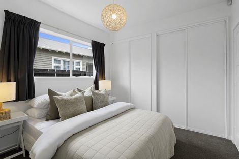 Photo of property in 130 Saint Martins Road, Saint Martins, Christchurch, 8022