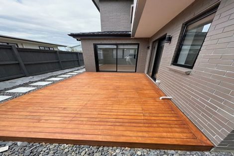 Photo of property in 28 Tiraumea Drive, Pakuranga, Auckland, 2010