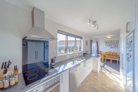 Photo of property in 8 Glamorgan Avenue, Tamatea, Napier, 4112