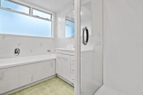 Photo of property in 25 Addington Avenue, Manurewa, Auckland, 2102