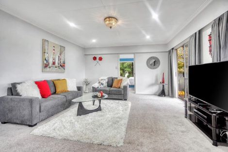 Photo of property in 2/40 Churchill Avenue, Manurewa, Auckland, 2102