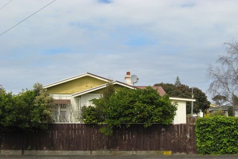 Photo of property in 16 York Street, Gonville, Whanganui, 4501