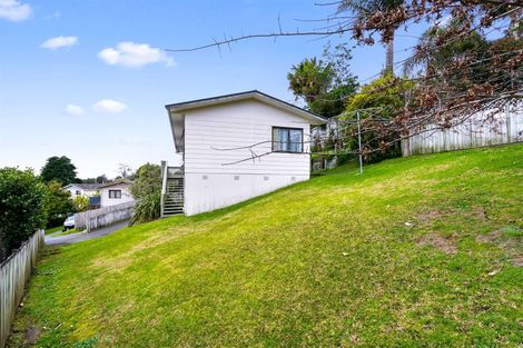 Photo of property in 8 Garton Drive, Massey, Auckland, 0614