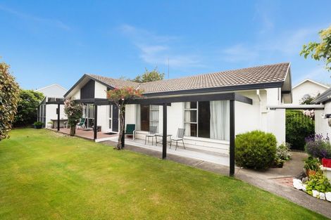 Photo of property in 7 Brigadoon Place, Avonhead, Christchurch, 8042