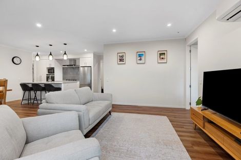 Photo of property in 6 Damien Place, Ohauiti, Tauranga, 3112