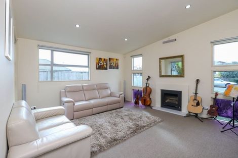 Photo of property in 106 Saint James Drive, Huntington, Hamilton, 3210