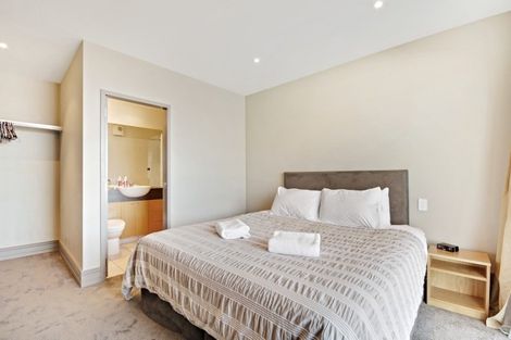 Photo of property in 7 Earnslaw Terrace, Queenstown, 9300