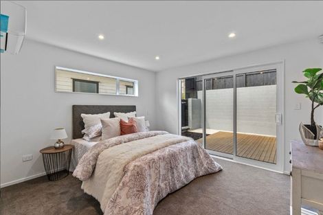 Photo of property in 21 Lawson Creek Street, Massey, Auckland, 0614