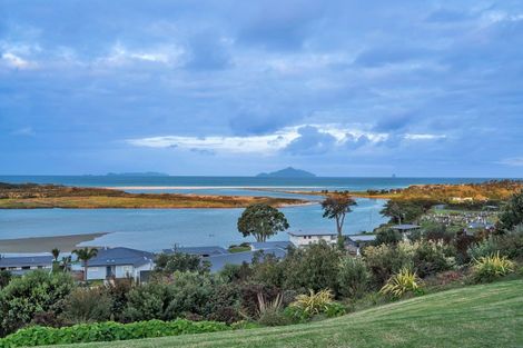Photo of property in 35 Seascape Crescent, Waipu, 0582