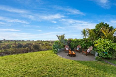 Photo of property in 5 Taranui Way, Paraparaumu Beach, Paraparaumu, 5032