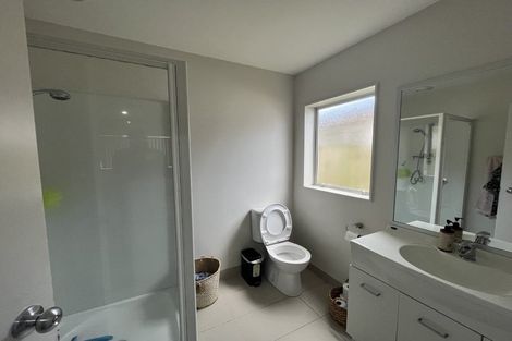 Photo of property in 22 Popokatea Drive, Takanini, 2112