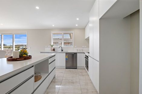 Photo of property in 1 Reremoana Close, Hawera, 4610