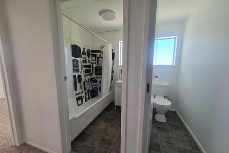 Photo of property in 38 Strathmore Avenue, Levin, 5510