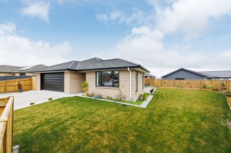 Photo of property in 6 Varsity Heights, Fitzherbert, Palmerston North, 4410
