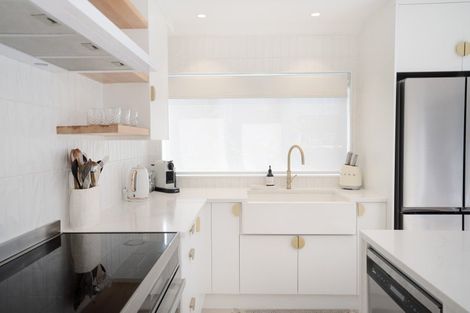 Photo of property in 4 Brandon Road, Manly, Whangaparaoa, 0930