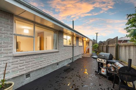 Photo of property in 62 Daniels Road, Redwood, Christchurch, 8051