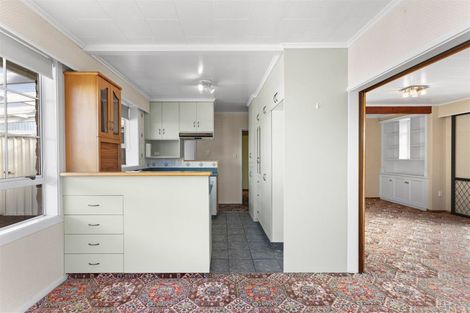 Photo of property in 38 Lyndhurst Street, Westport, 7825