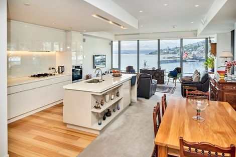 Photo of property in Clyde Quay Wharf, 1a/8 Clyde Quay Wharf, Te Aro, Wellington, 6011