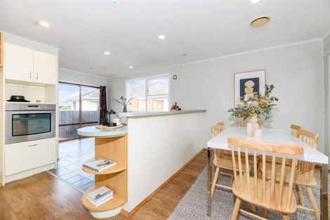 Photo of property in 13 Roby Street, Te Atatu Peninsula, Auckland, 0610