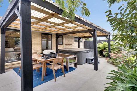 Photo of property in 8 Duggan Close, Rolleston, 7614