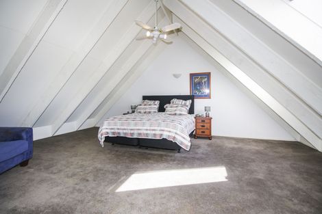 Photo of property in 164 Sturges Road, Henderson, Auckland, 0612