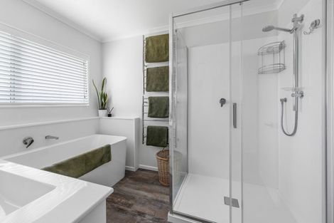 Photo of property in 29c Heta Road, Highlands Park, New Plymouth, 4312