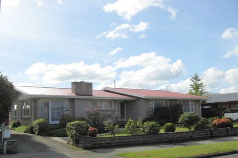 Photo of property in 18 Carruthers Street, Ilam, Christchurch, 8041