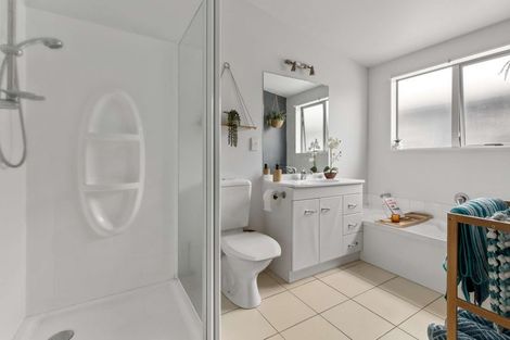 Photo of property in 40e Miro Street, Mount Maunganui, 3116