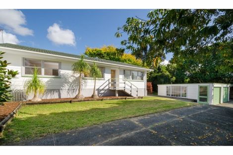 Photo of property in 2/3 Talavera Place, Te Atatu South, Auckland, 0602
