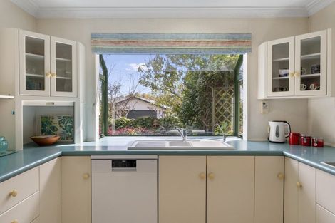 Photo of property in 9 Astelia Way, Waipahihi, Taupo, 3330