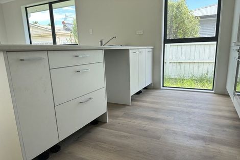 Photo of property in 26 Mellsop Avenue, Waiuku, 2123