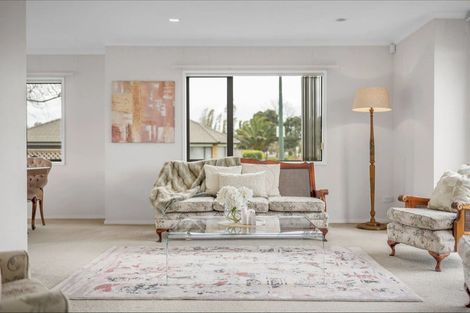Photo of property in 55 Armoy Drive, East Tamaki, Auckland, 2016