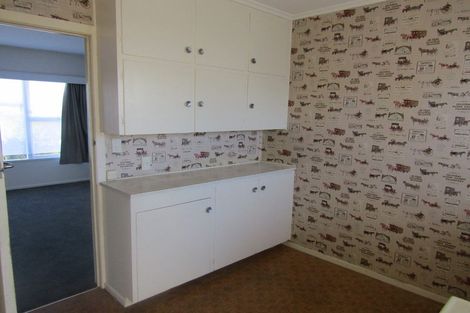 Photo of property in 2/24 Knights Road, Rothesay Bay, Auckland, 0630