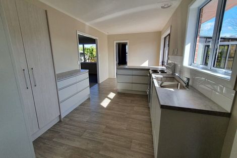 Photo of property in 1/44 Pinehurst Crescent, Russley, Christchurch, 8042