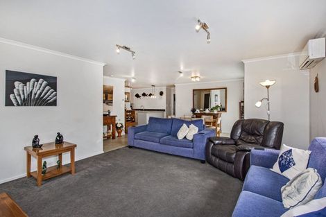 Photo of property in 90 Pebble Beach Boulevard, Te Kamo, Whangarei, 0112