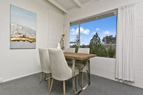 Photo of property in 2 Anne Road, Hillcrest, Auckland, 0627